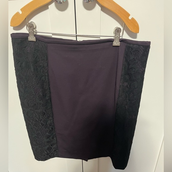 NWOT’s RW&Co plum stretch skirt- size 14 - Picture 2 of 4